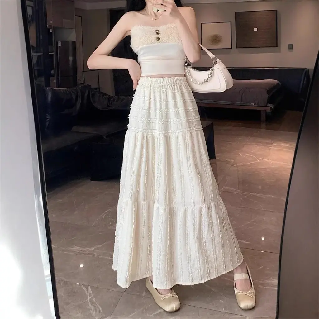 

Petite Women's Japanese Korean Style Lined Skirt White Textured Jacquard Small Fragrant Design for Fashionable Look