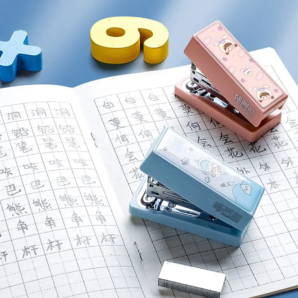 Cute Plastic Cartoon Metal Stapler Set Metal Stationery Mini Stapler School Office Supplies Gift Binding Tools