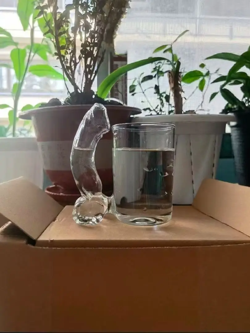 Creative Dolphin Handle Transparent Glass Cup, Thick Bottom Tumbler for Iced Beverage Lemonade Beer Beach Bar Table Decor - view 3