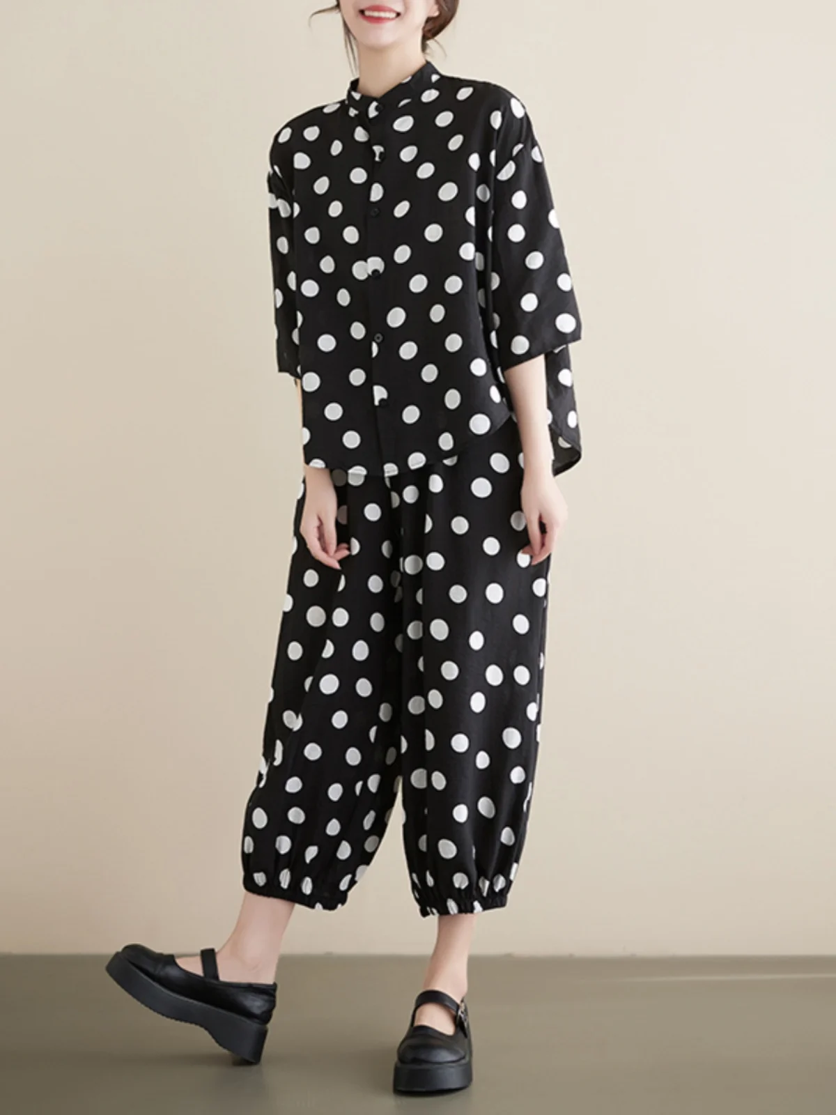 

Новый летний комплект из хлопка и льна с принтом в горошек f Sve, воротник-стойка, повседневный комплект брюк Harlan Nine Points, женская мода