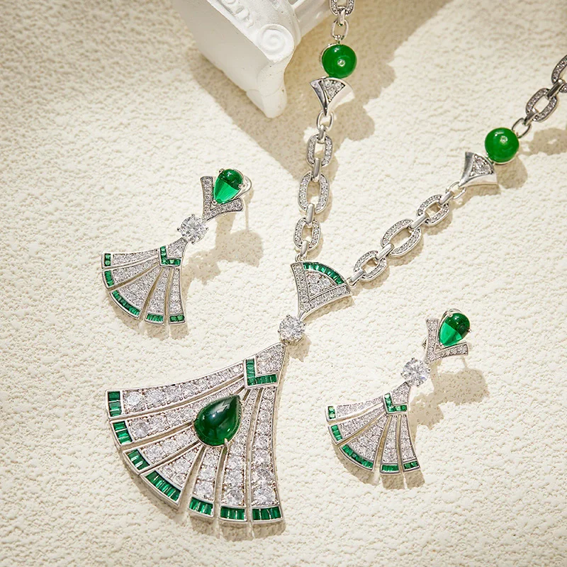 

Designer Collection Style Dinner Party Jewelry Sets Inlay Cubic Zircon Synthetic Emerald Fanshaped Pendant Necklace Earrings