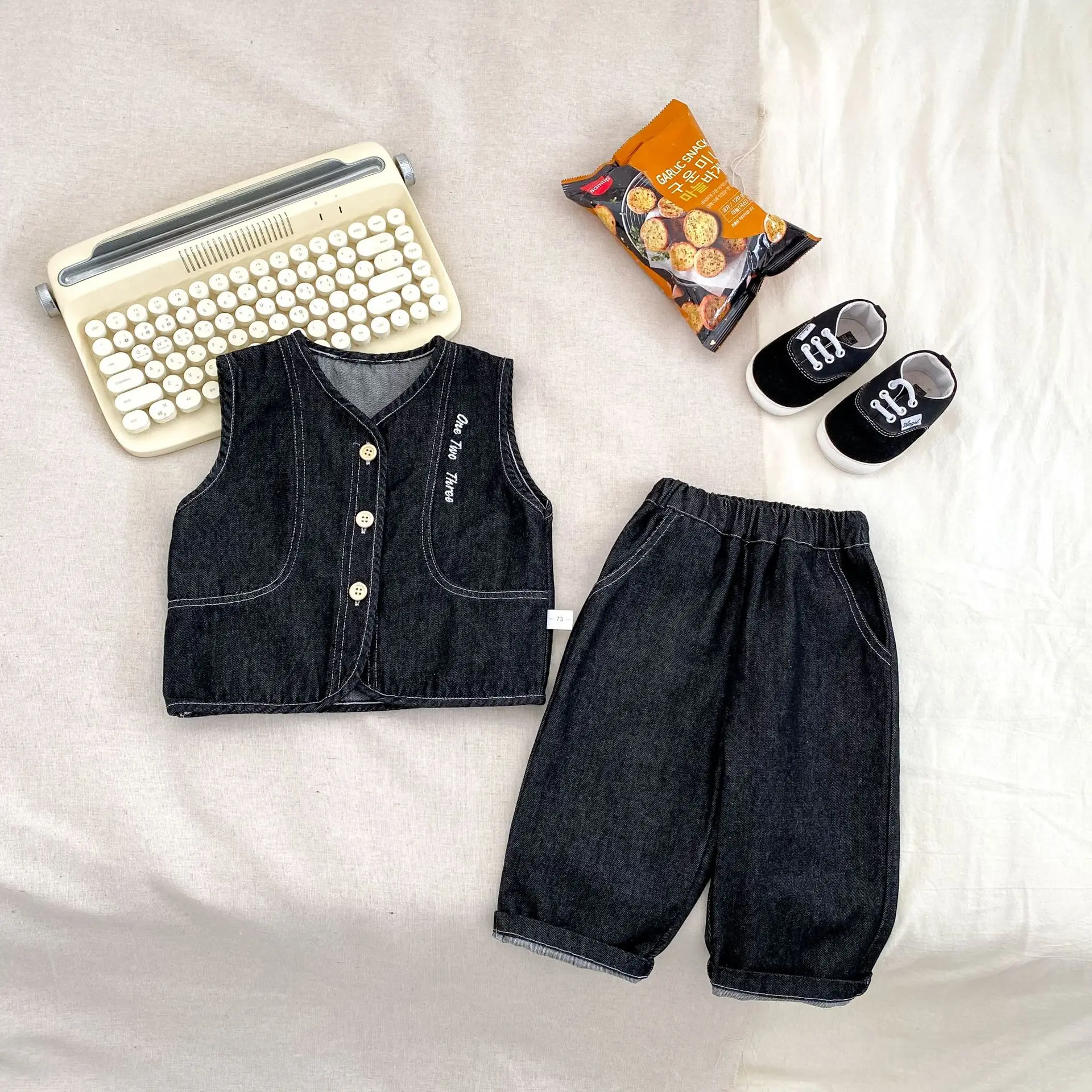 2026 Autumn New Baby Sleeveless Clothes Set Boys Girls Denim Vest Cardigan + Casual Pants 2pcs Suit Toddler Cotton Outfits