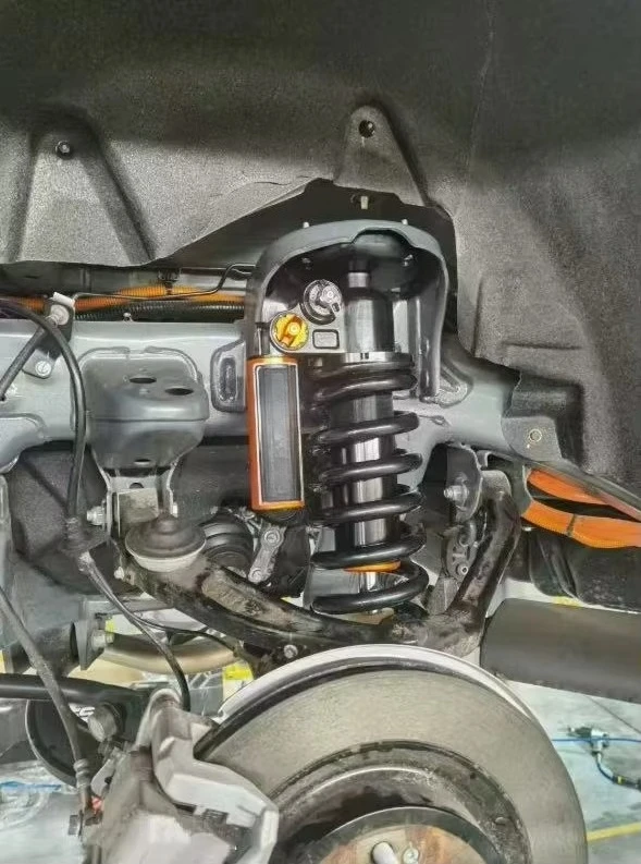 طقم ممتص صدمات النيتروجين عالي الأداء من الفولاذ الكربوني متوافق مع بورش كايين 955/957/958