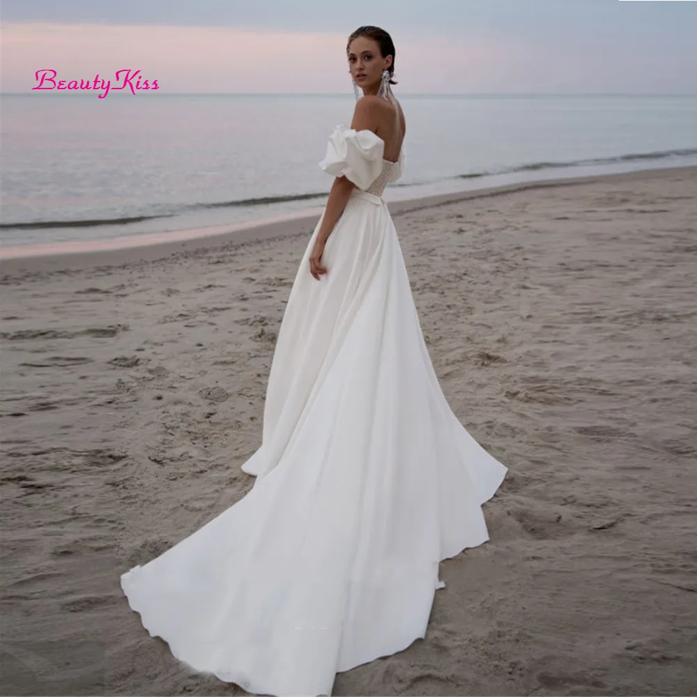 Beach Satin Wedding Dress 2022 Elegant A-Line Sweetheart Neck Short Sleeves Backless With Beading Bridal Gown Vestido De Novia