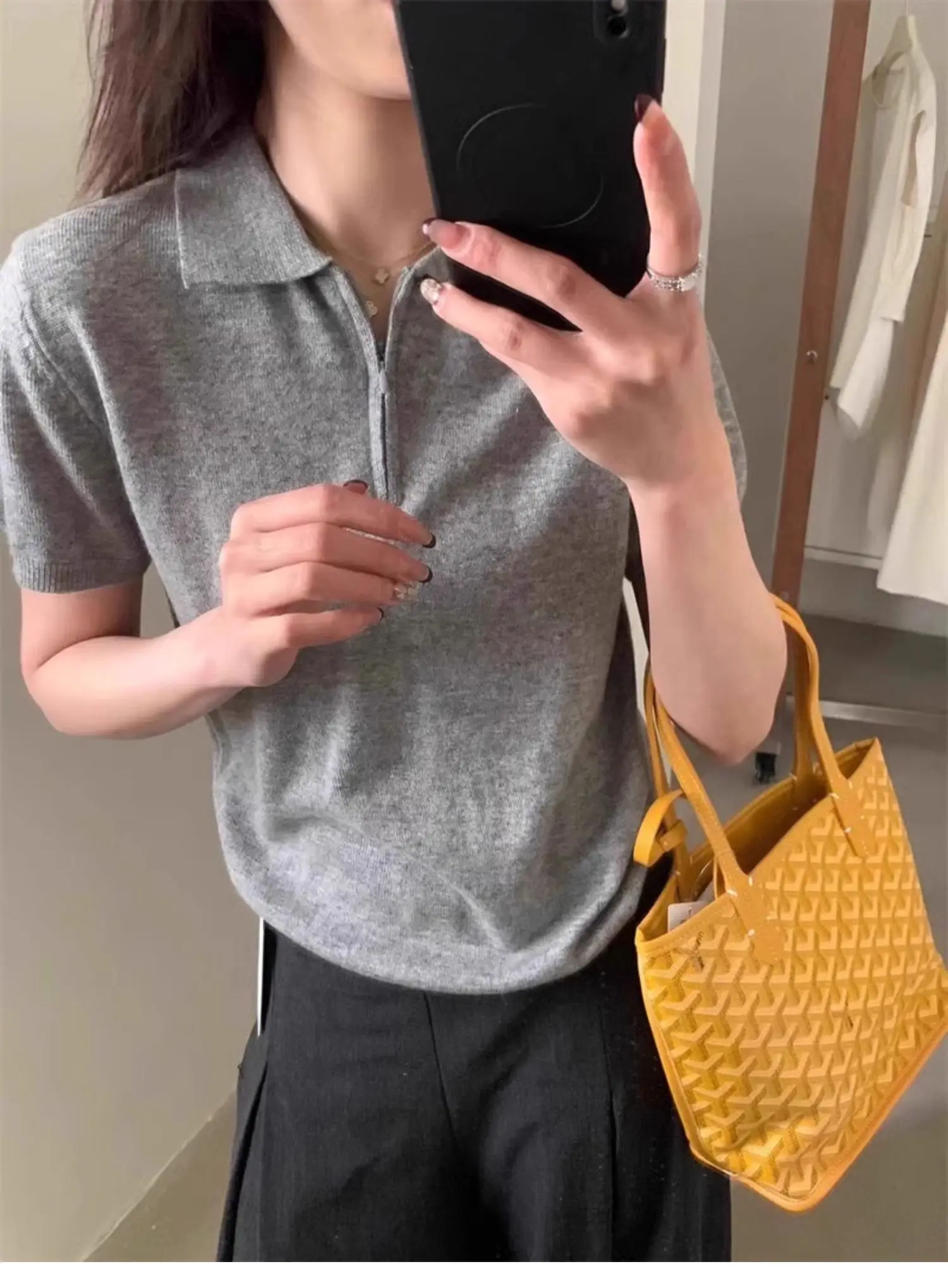 니트 스웨터 여성 풀오버 새로운 화이트 블랙 반팔 니트 스웨터 풀오버 여성 탑스 턴다운 칼라 니트웨어 Q2645