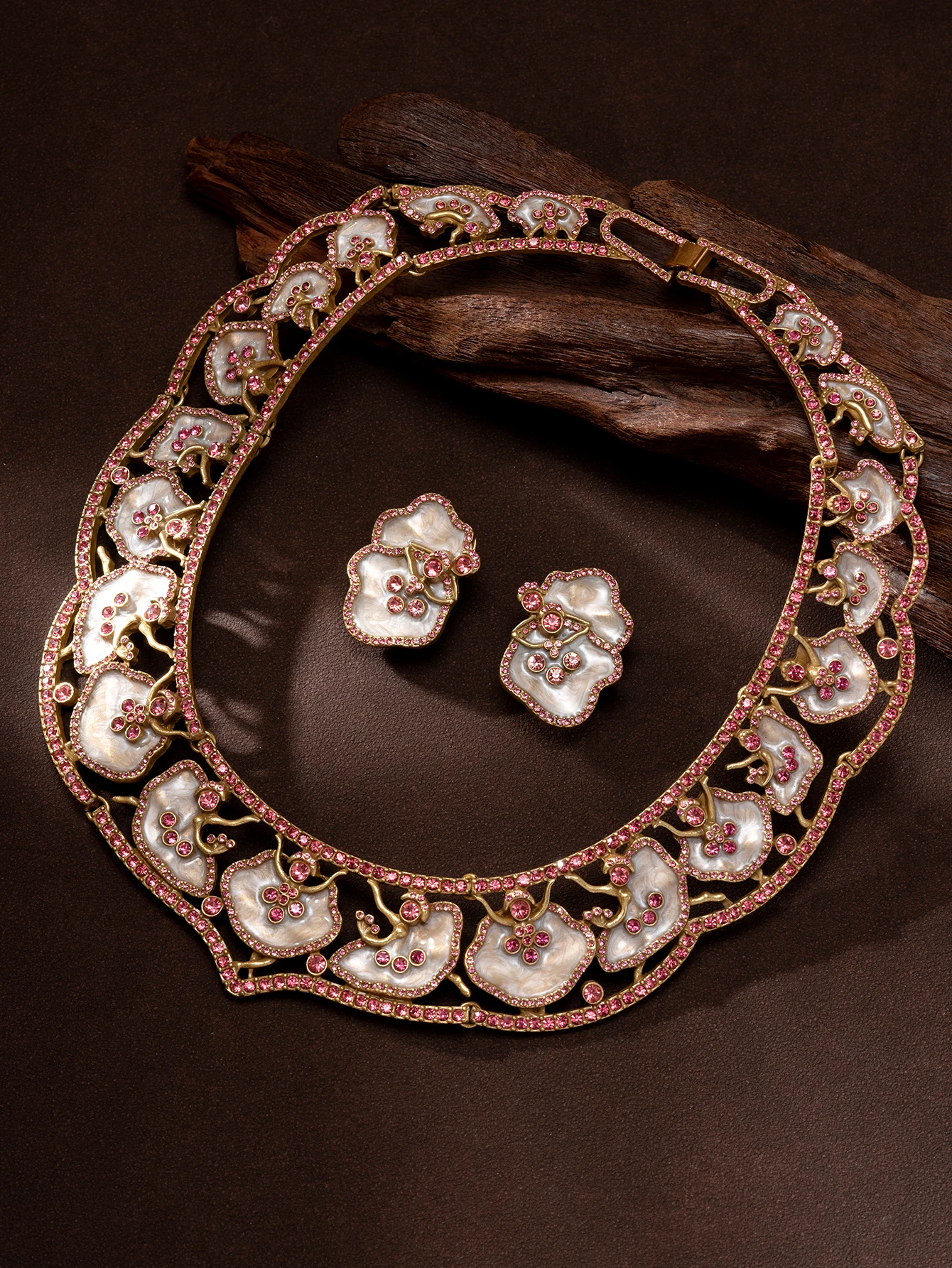 Vintage heavy-carved mother-of-pearl and pink diamond jewelry two-piece set