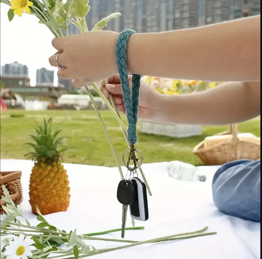 Juego de 7 Uds. De cuerda de algodón hecha a mano, llavero multifuncional, correa para muñeca, accesorios colgantes