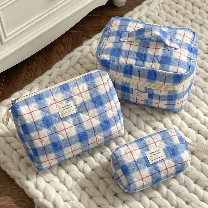Rhombus Textured Cosmetic Storage Simple Student Large Capacity Portable Cosmetics Clutch Wash bag