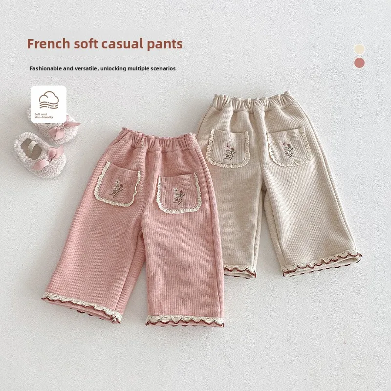 

Повседневные брюки с вышивкой для девочек, новинка 2025 года, зимний детский стиль, корейская версия с бархатные прямые брюки, детские кружевные брюки