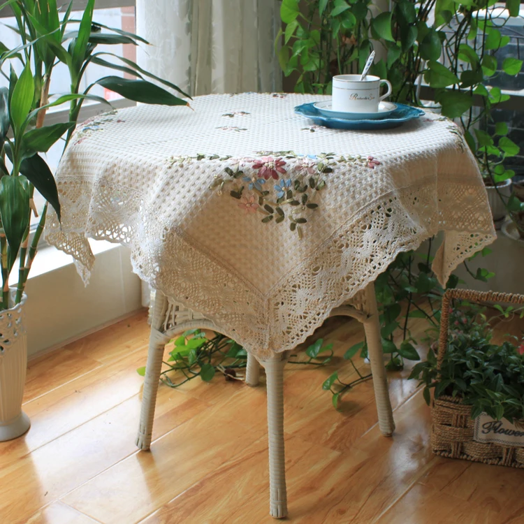 82*82cm Elegant Embroidery Table Runner Pastoral Fabric Tea tablecloth, Luxury Table mat table Cover for decoration.