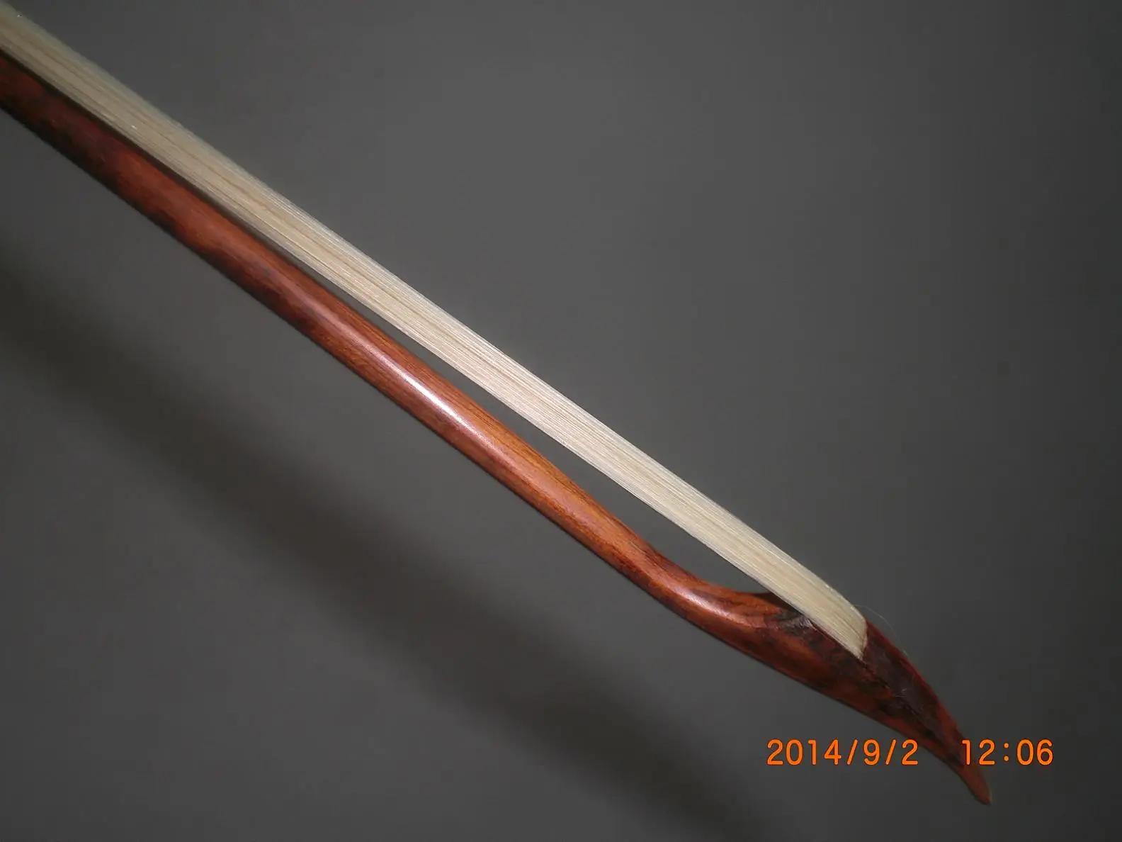 1 PC Quality Snake Wood Baroque Cello Bow with White Bow Hair 4/4