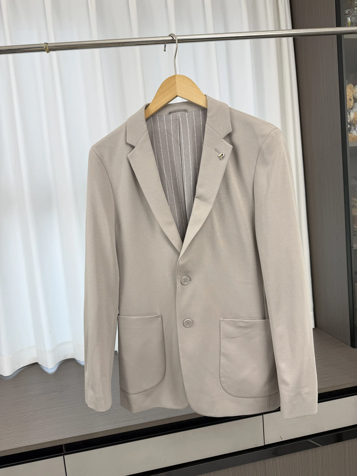 

Мужской пиджак для делового стиля, весенний, универсальный, гладкий, стильный, теплый, на каждый день, с плоским воротником, на двух пуговицах