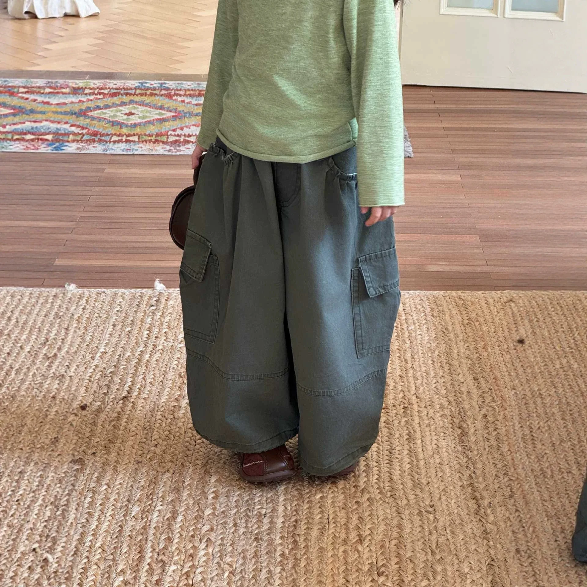 Korean version unisex casual elastic waist loose military green wide leg work pants for boys and girls