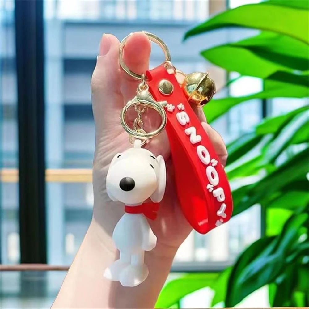 Miniso Cartoon Snoopy Keychain Charlie Doll Pendant Car Small Pendant Girl Mood Couple Small Gift Christmas