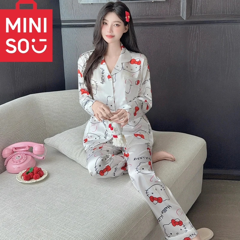 طقم بيجامة لطيف مطبوع عليه حروف هالو كيتي للسيدات للخريف ملابس نوم لطيفة على الموضة الكورية الحلوة طقم مكون من قطعتين للشتاء