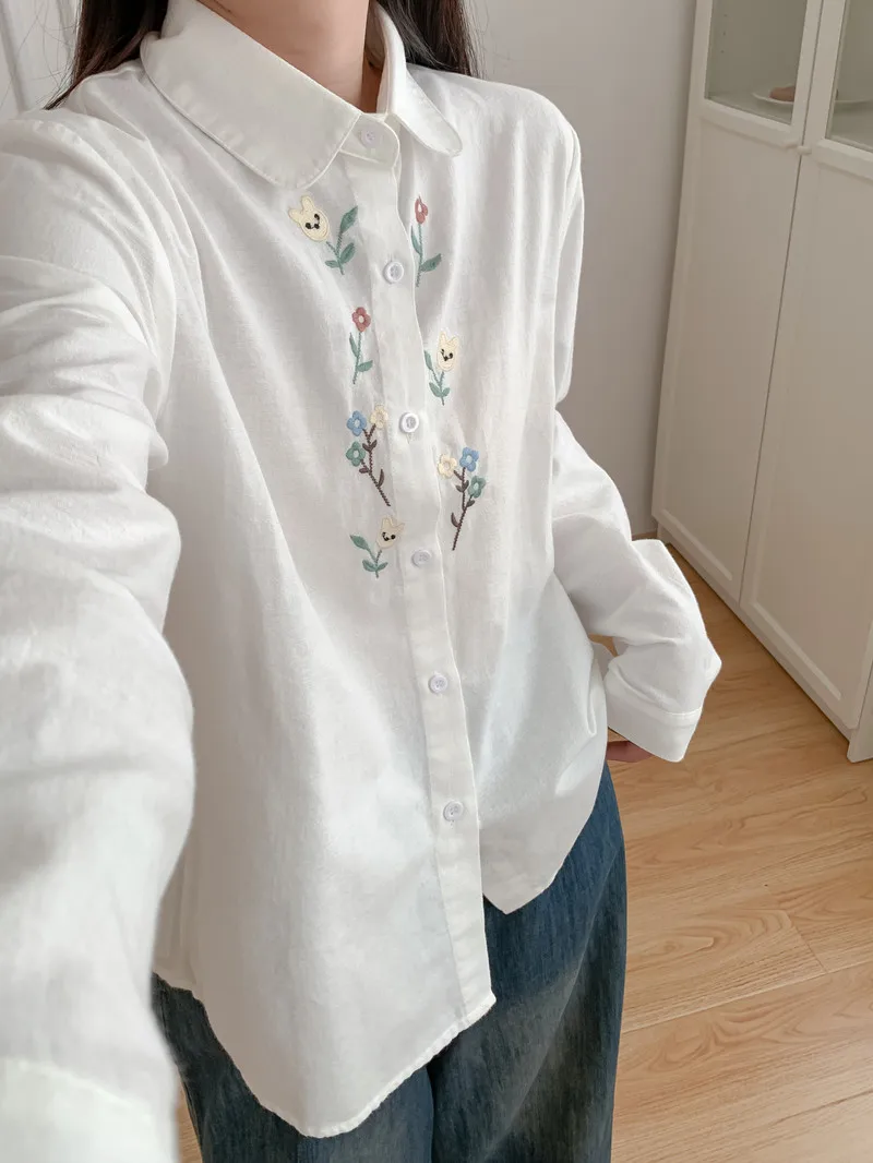 

High Quality Women 100% Cotton Yarn Blouse Shirt Korean Version of The New Cartoon Embroidered Polished Female Shirts Top