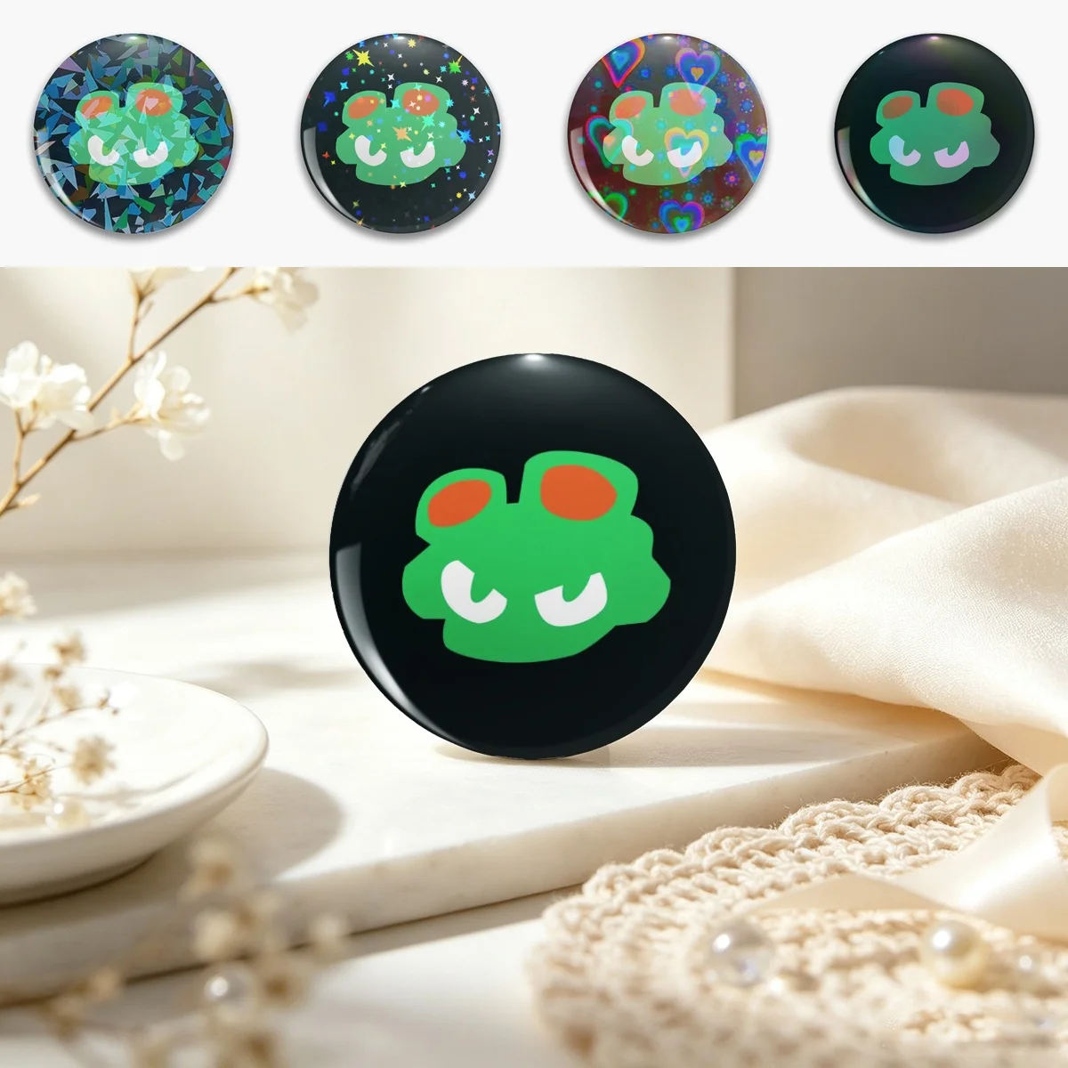 Raz II   Pin Holographic Star Heart Pin Brooches Laminated Button Fashion Accessory
