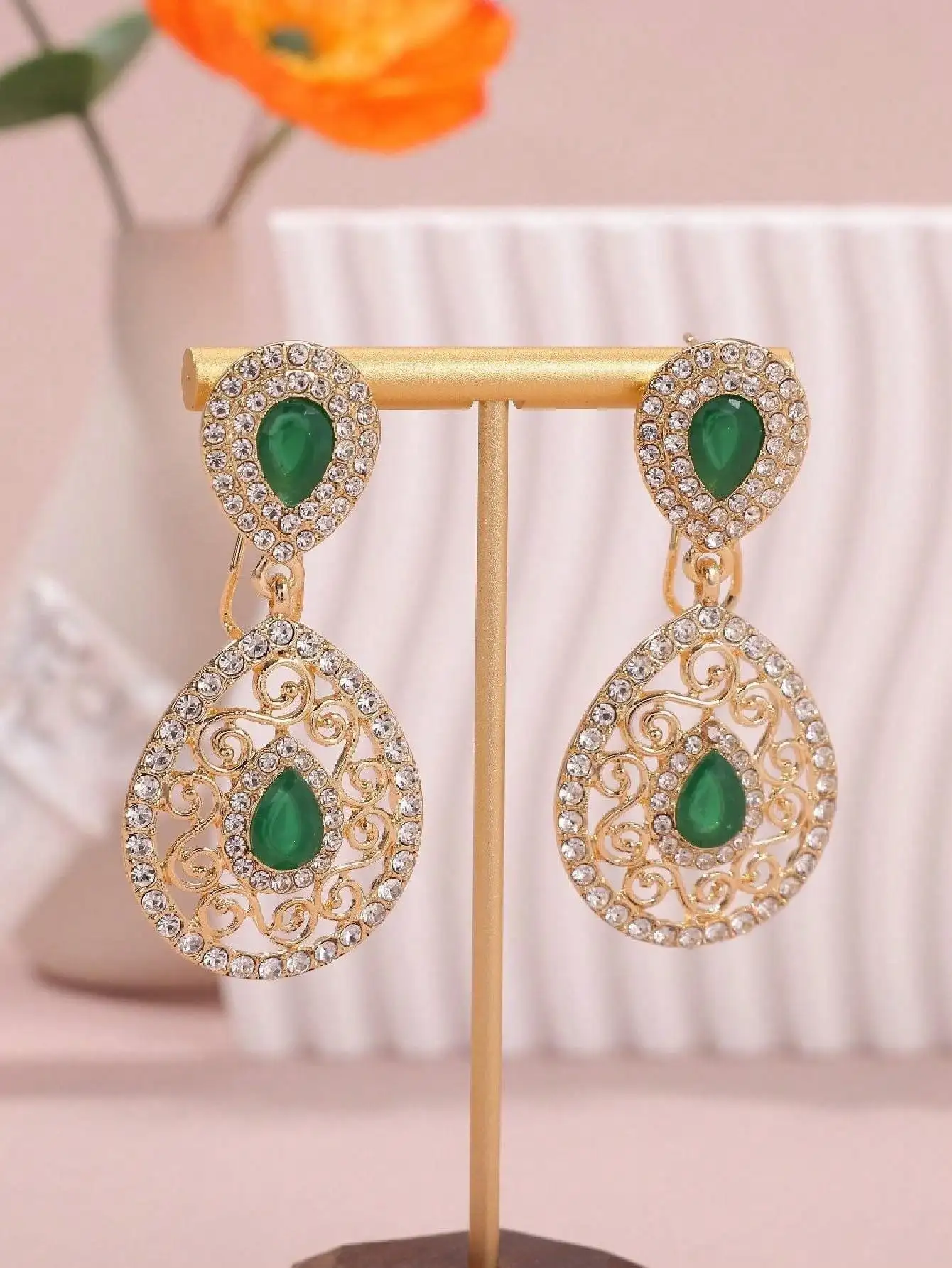 Moroccan Vintage Teardrop Dangle Earrings Hollow Filigree Green Crystal Rhinestone Drop Earrings Women Wedding Party Jewelry