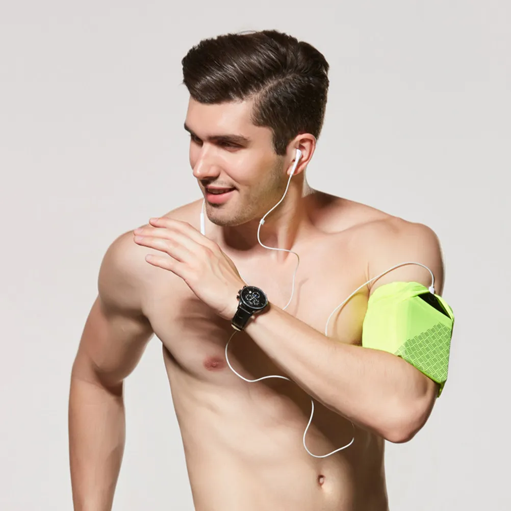 

Running Armband Reflective Sports Phone Bag Large Capacity Gym Fitness Arm Holder for Cellphone Keys Bank Cards Travel Camping