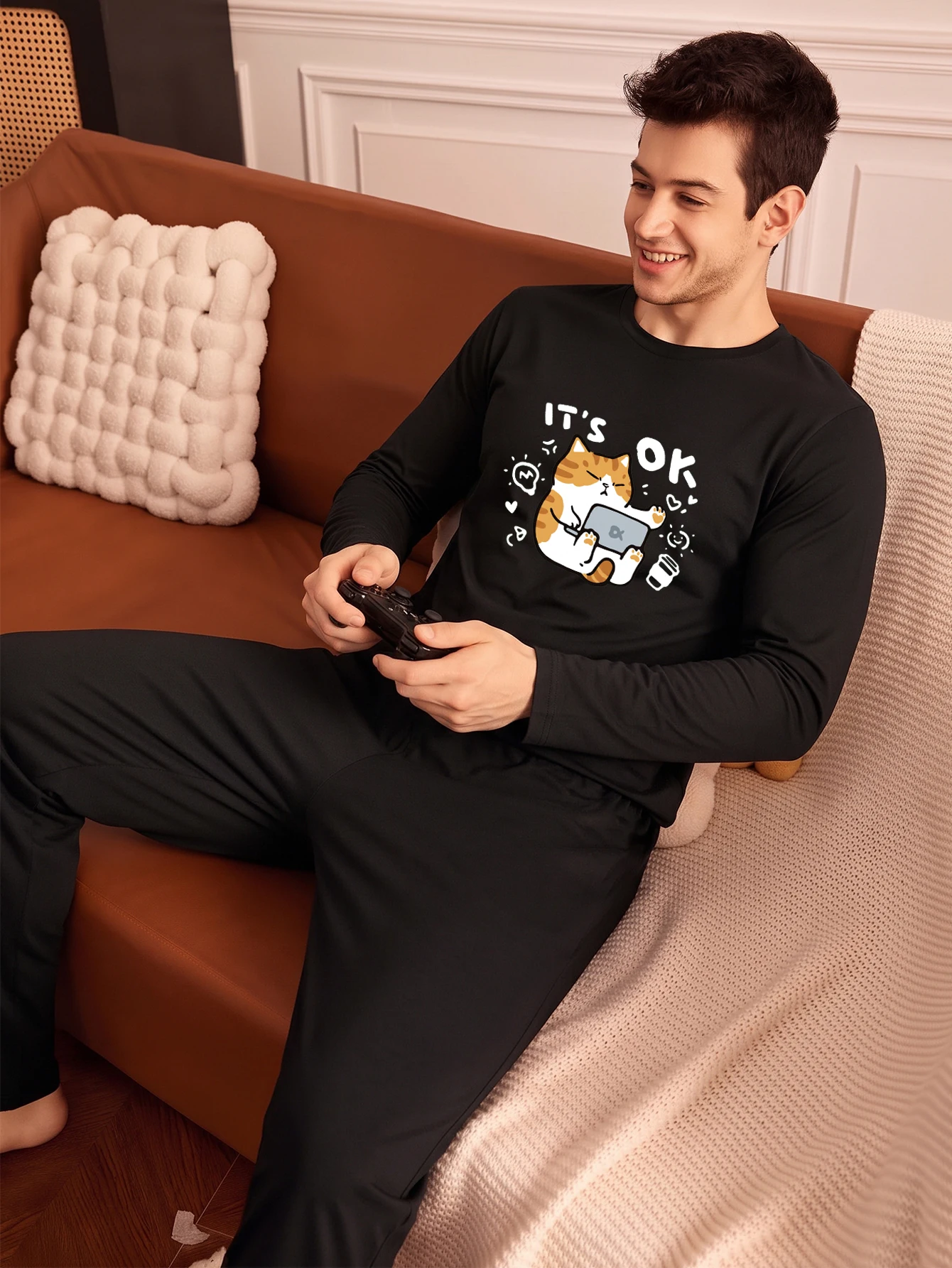Two-piece men's pajamas set for spring summer autumn and winter featuring long sleeves and geometric patterns with letters