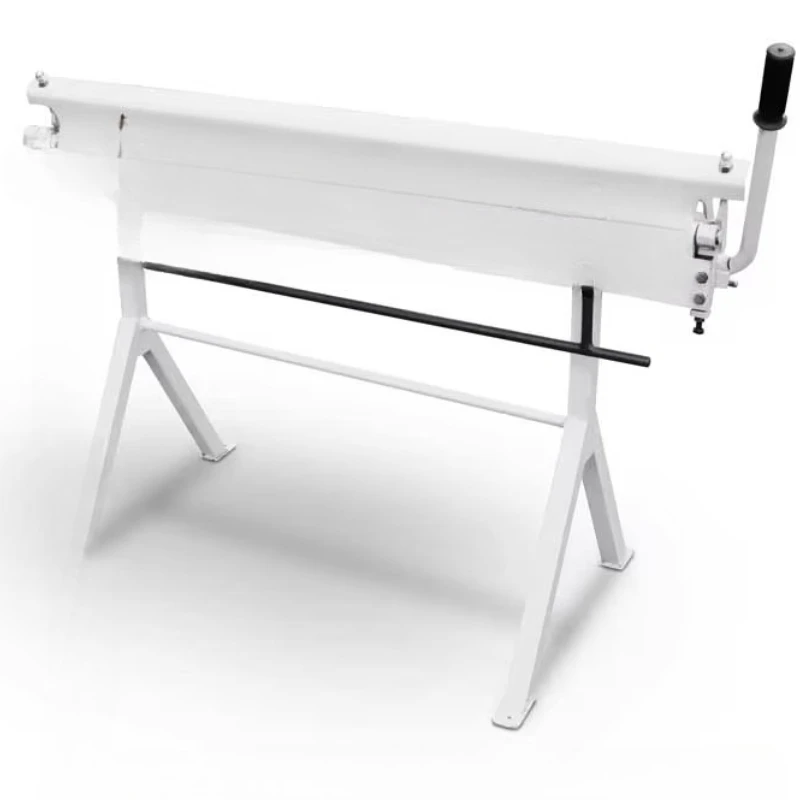 

Light manual folding machine