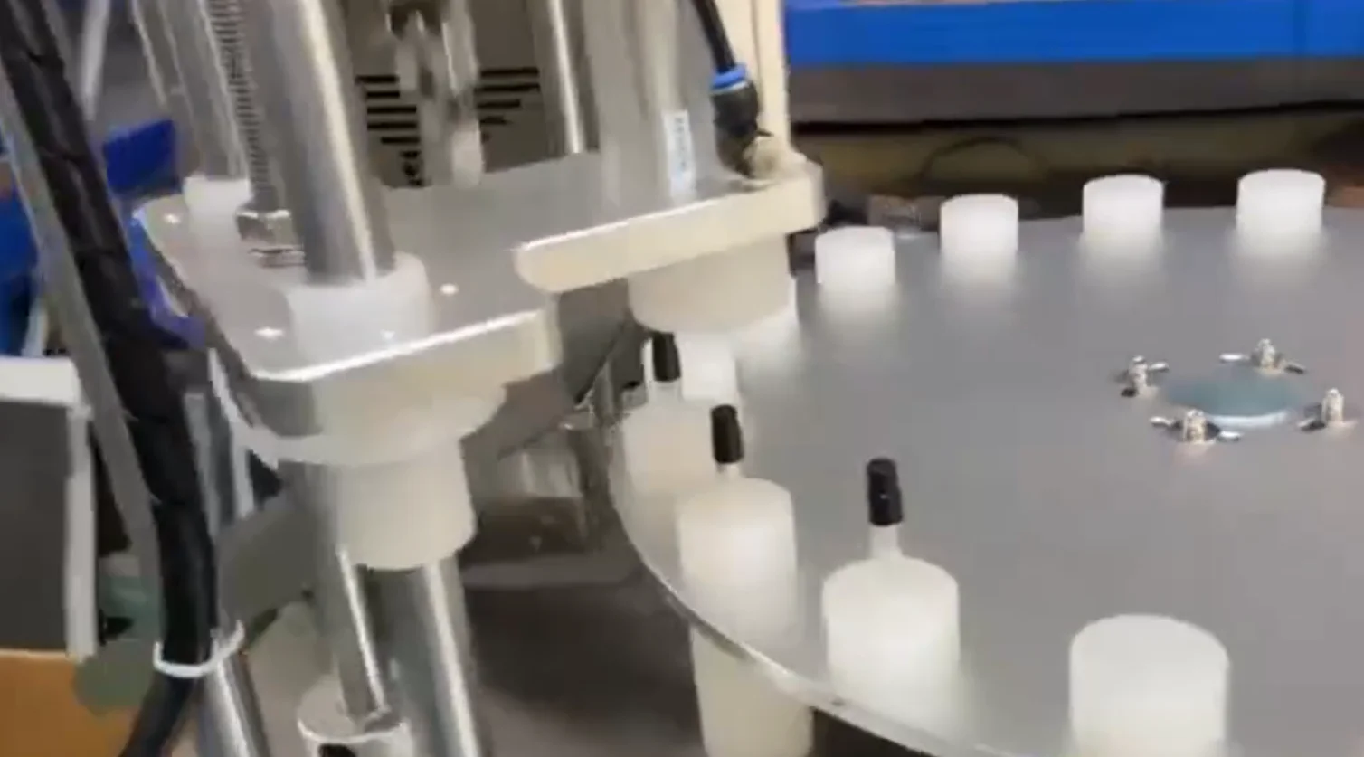 Automatic Rotary Peristaltic Pump Filling Capping Machine for Liquid  Perfume Screw Capping Cosmetic Essential Oil Laboratory