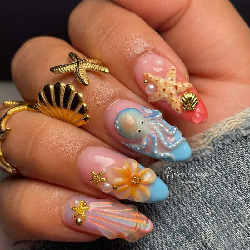 24 uñas postizas almendra con degradado blanco francés, diseño floral, con pedrería 3D 4