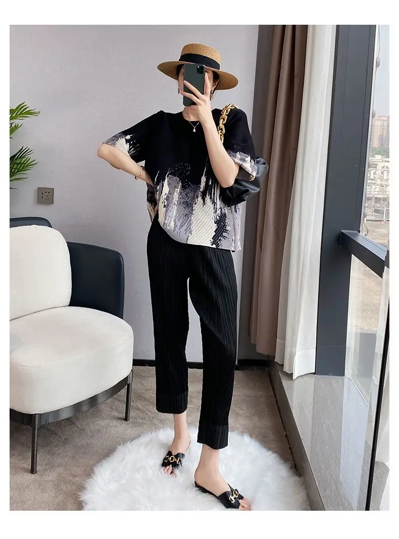 New Top Women Women's t-shirt T-shirt Miyake Pleated T-shirt Women's new Summer Plus-size Printing High-grade Loose Short Top