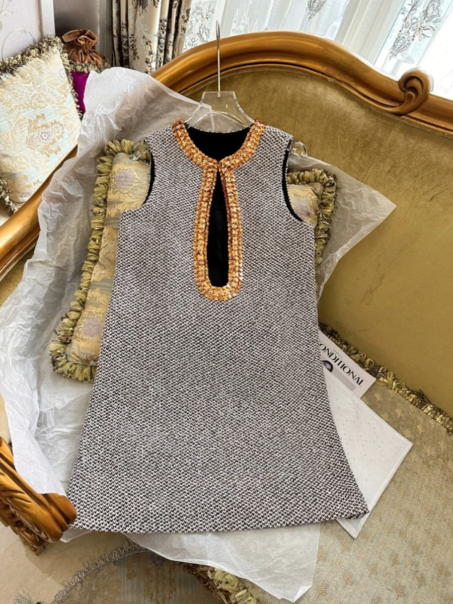 Autumn Winter New Short Dress Women Beads Rhinestones Knitted Dress High-End Round Neck Sleeveless Elegant Party A- Line Dress