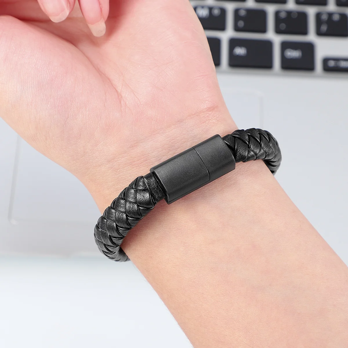 

USB Type C Cable Braided Wristband Style Black Quick Connect Fast Data Transmission Lightweight Portable for Travel