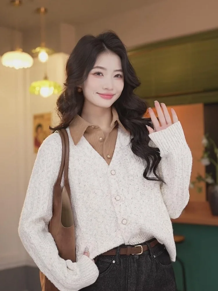 

Вязаный свитер в стиле ретро с ванильным латте, женский свободный топ с лоскутным узором, имитация двухслойного кардигана, длинный кардиган, осень-зима, новинка...