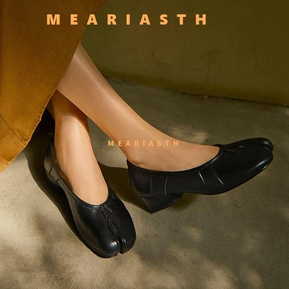 

Fashion leather Tabi Ninja Women Shoes Round Split Toe Shallow Thick Heel Loafers Mid Heel Mary Janes Shoes Female Pumps Mujer