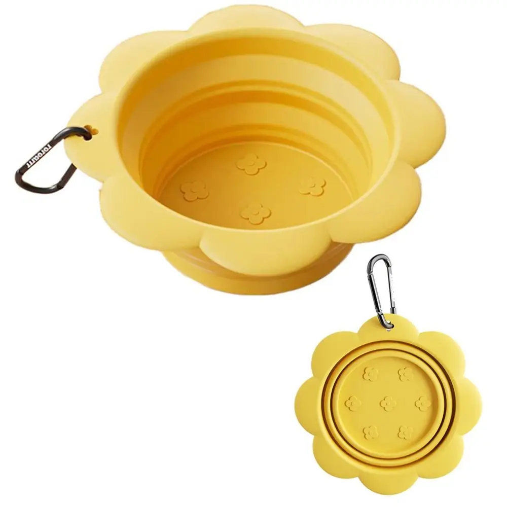 

BPA Free Collapsible Dog Bowl Flower Shape Portable Folding Silicone Dish Easy To Clean with Carabiner Food Water Feeding Tray