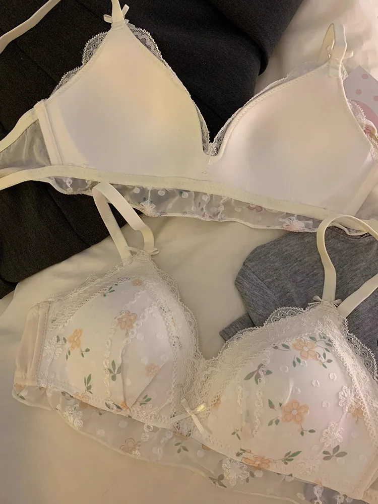 French Floral Underwear Women\'s Small Breasts Gather Summer Thin Show Small Pure Wind Lace Bra Cover Set Collect The Side Milk