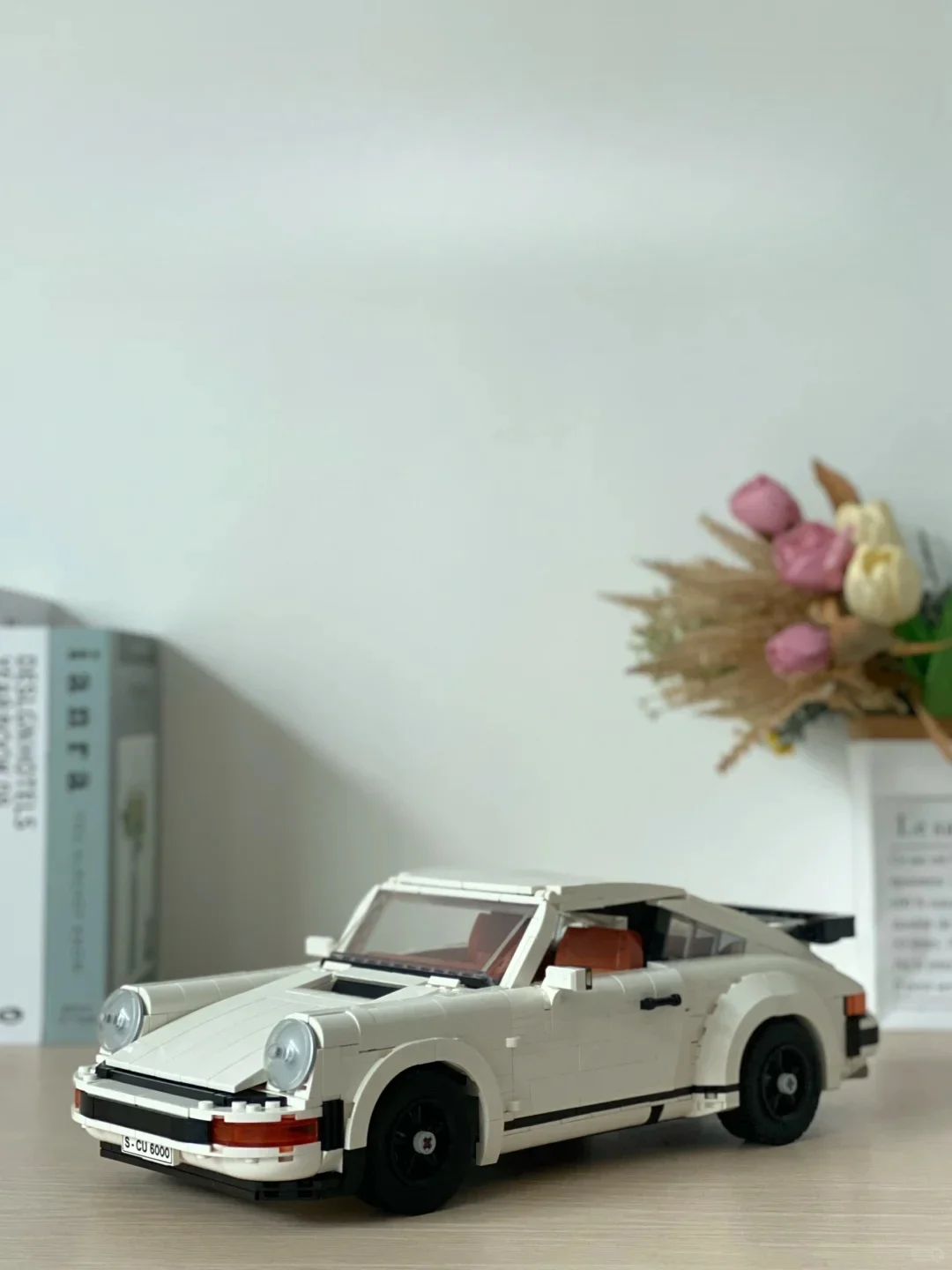 white-car-building-blocks-model-home-display-ornament-festival-holiday-gift-for-collectors