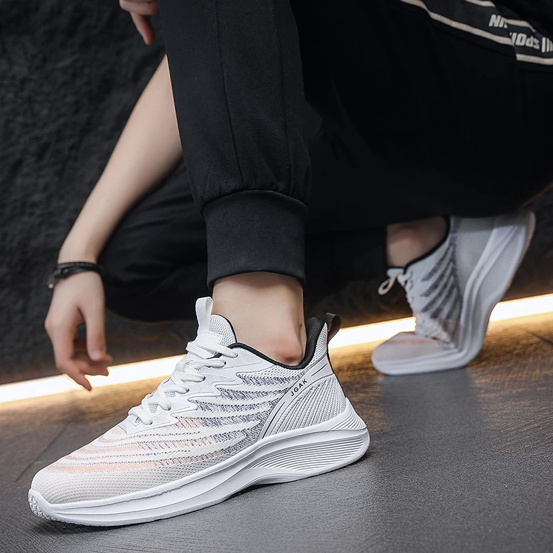 

Summer Men's Shoes Outdoor Sneakers Lightweight Thick Soled New Casual Running Shoes Breathable Men's Casual Mesh Travel Shoes