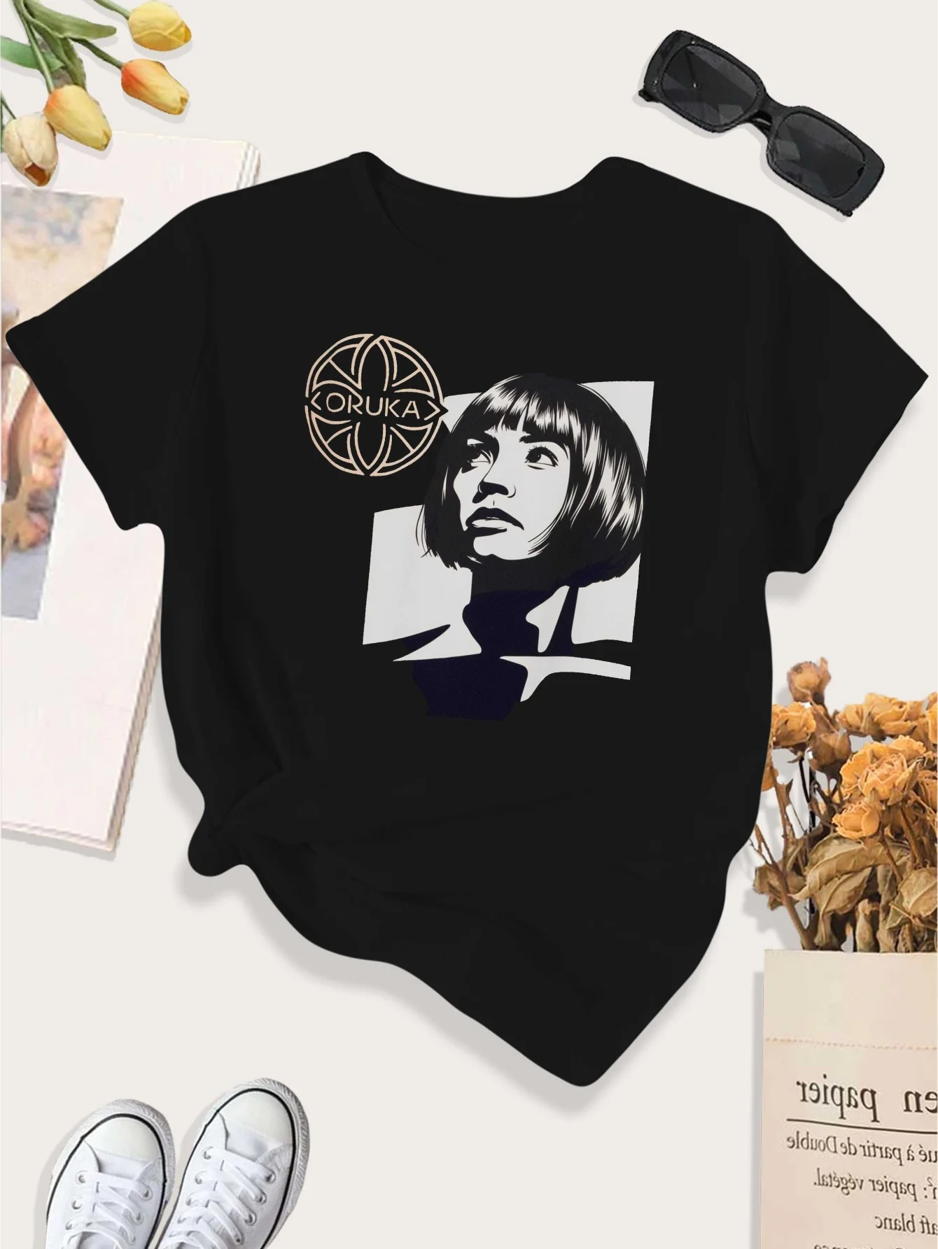 Grafik-T-Shirt für Damen mit Oruka-Frau-Gesichtsemblem, japanischer Text, Sommer, kurzärmelig, Harajuku, Streetwear, Tops, T-Shirts