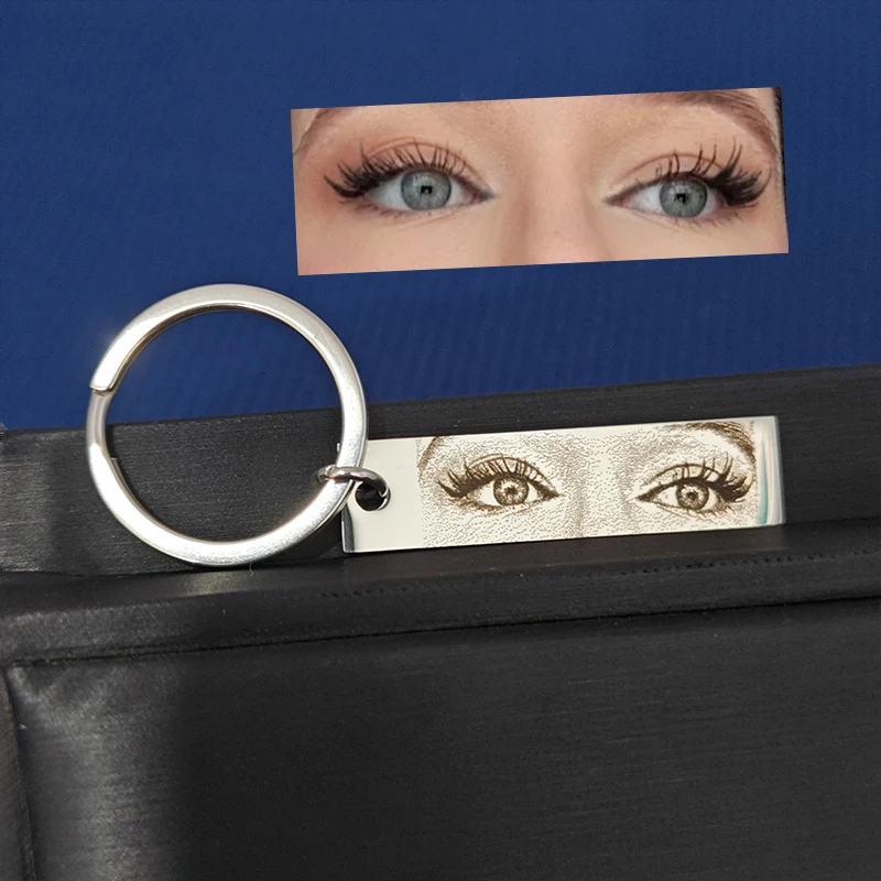 

Valentine's Day Customized Eye Keychain Couple Souvenir Stainless Steel Women Jewelry Custom Photos Key Ring Anniversary Gift
