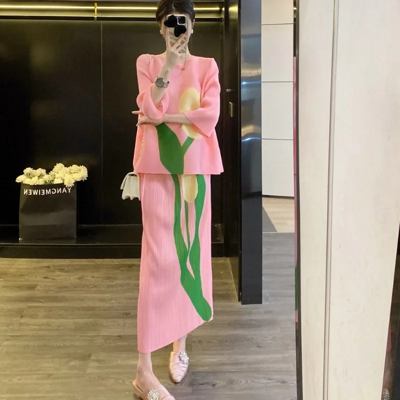 

Pop Luxury High-end Floral Prints Pleated 2 Piece Skirt Sets Women Tops Skirt Two-piece Set Pink Office Lady Suit Trend Clothing
