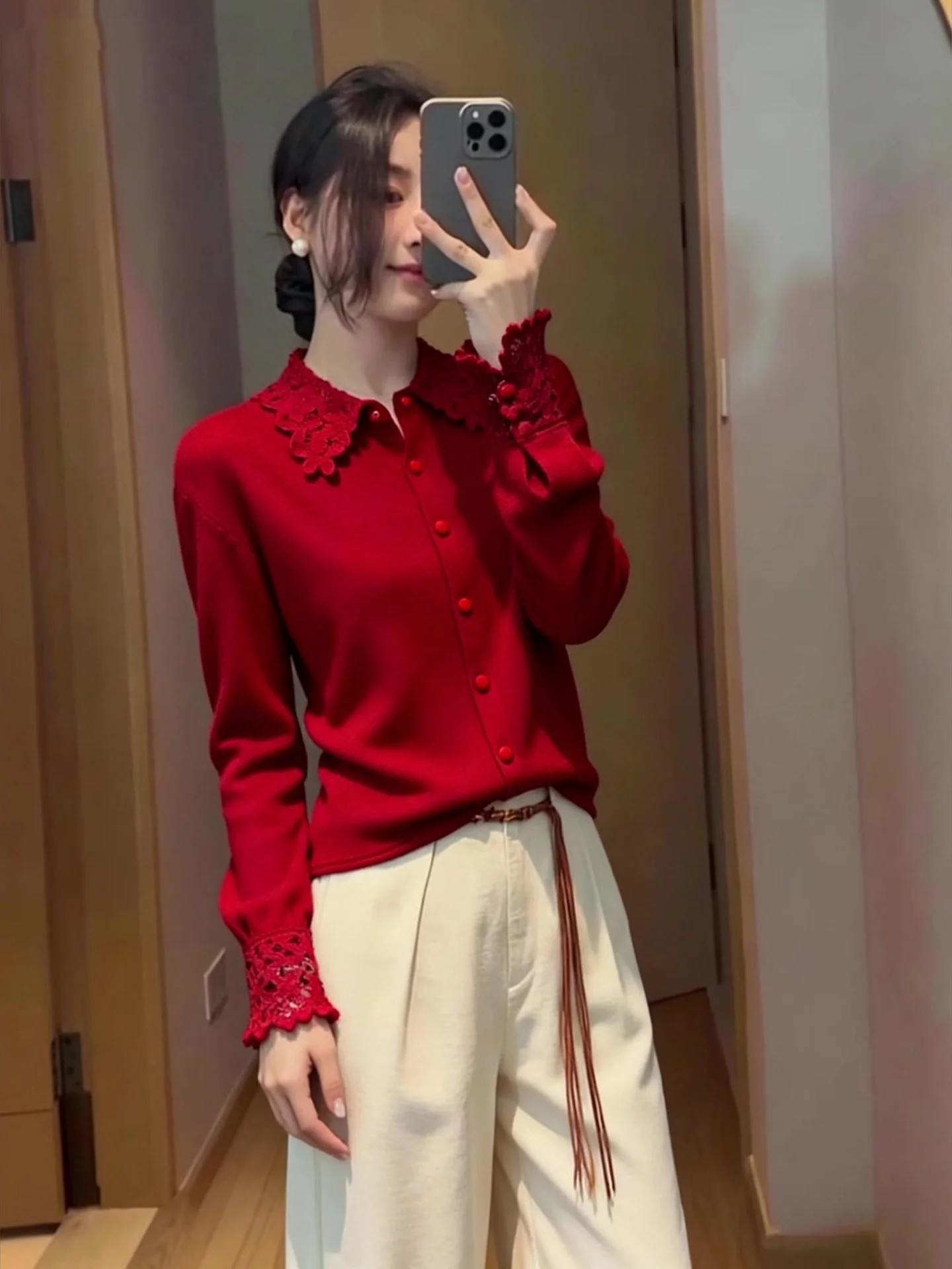 

Ele Red Knitted Long Sve Women's Base irt Single Button Slimming Winter Faion New Sle Luxury Lightweight Top