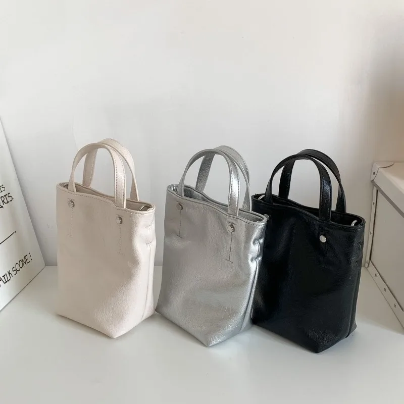 Korean Silver Oil Wax Leather Mini Handbag Summer New Small and Popular High End Water Bucket One Shoulder Crossbody Small Bags