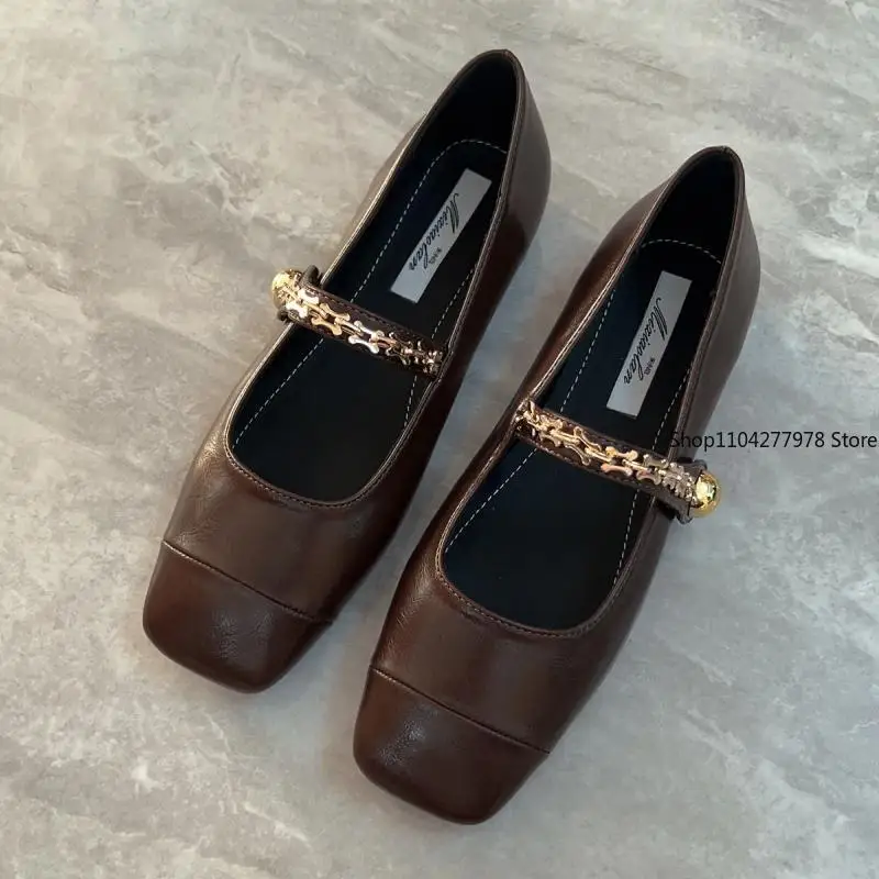 

2025 Spring Brown Single Shoes Simple Style New Flat French Beautiful Elegant Women Square Head Women's Shoes