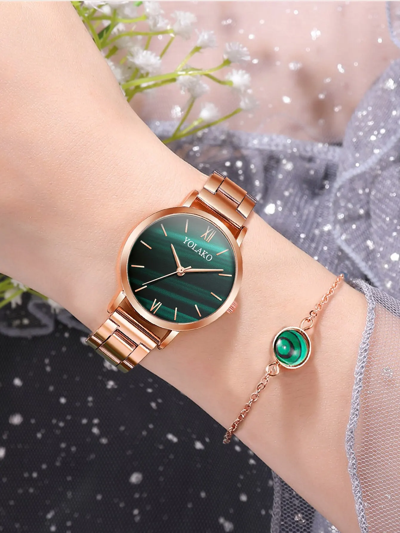 2PCs Women\'s Fashion Trend Retro Contrast Color Steel Band Quartz Watch+Bracelet Combination Set