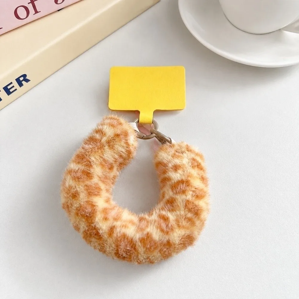Exquisite Winter Mobile Phone Wrist Strap Warm Anti-lost Cellphone Chain Rope Leopard Print Hanging Keychain Cell Accessories