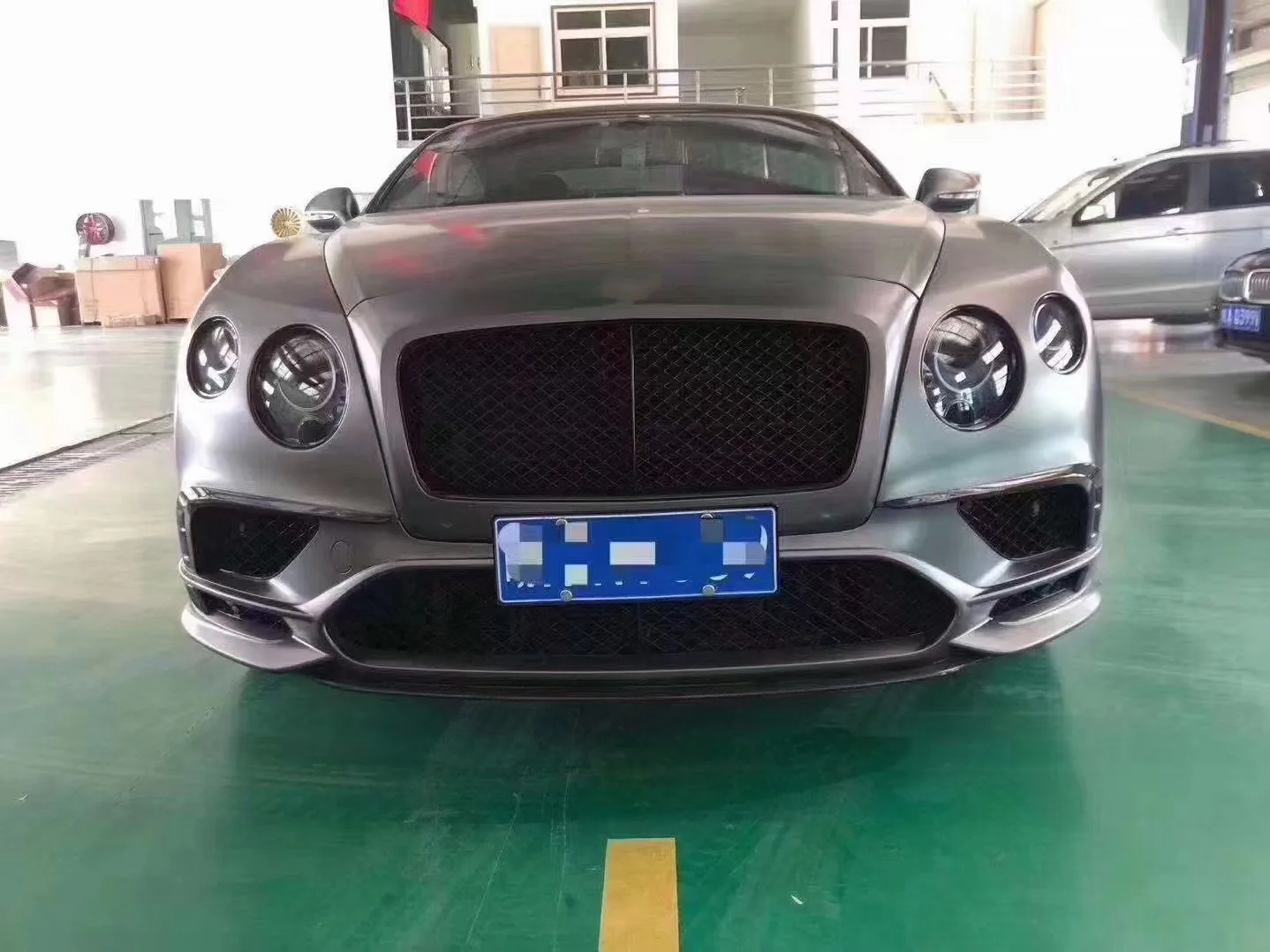 مناسبة لمجموعة هيكل Bentley Continental GT المطورة من Supersports Style مجموعة المصد الأمامي والخلفي