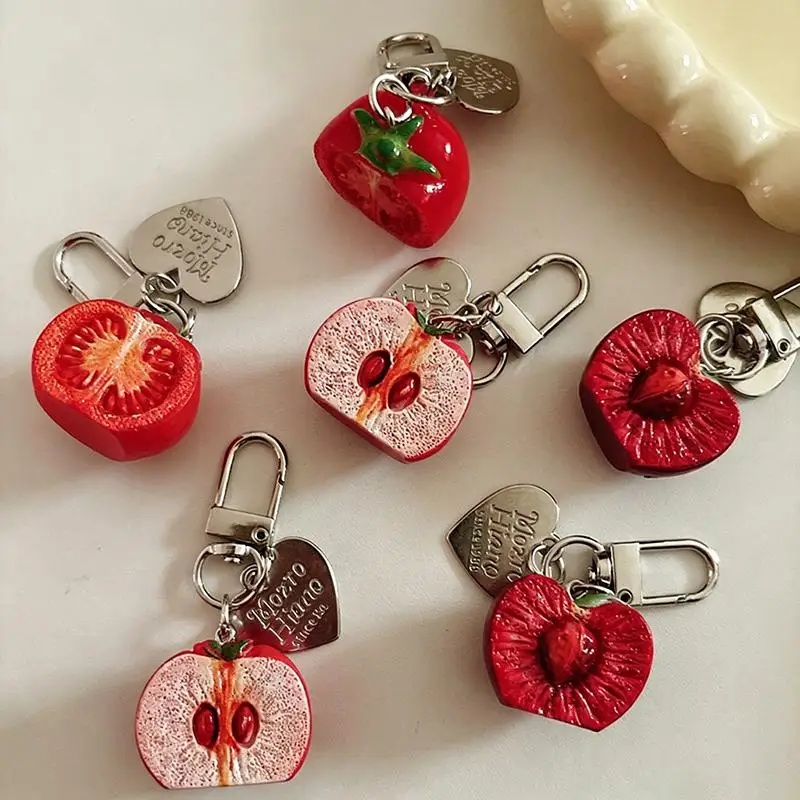 Lebendiger 3D Roter Tomaten-Schlüsselanhänger, Leichter Harz-Fruchtanhänger, Mini-Anhänger für Handyhülle, Handtasche, Geschenk für Mädchen – Detail 1