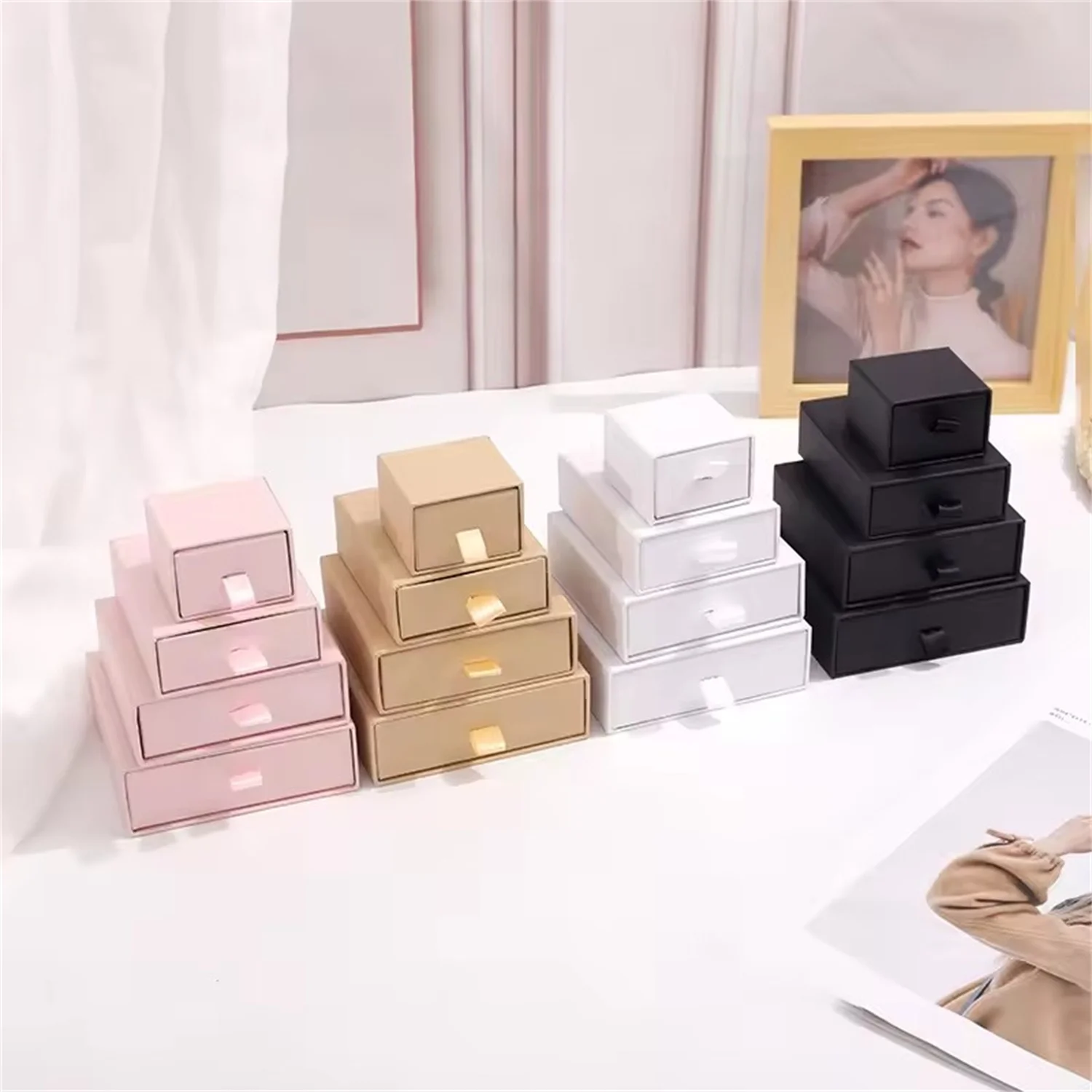 

Personalized Drawer Cardboard Gift Box Hot Pink Paper Jewelry Box Small Jewerly Packaging for Earrings Necklace Bracelet Display
