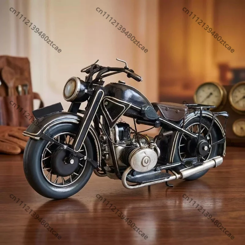 Retro Motorbike Miniature Collectible Ornament, Classic Motorcycle Craft Model, Desktop Display Decor for Home Bar & Living Room