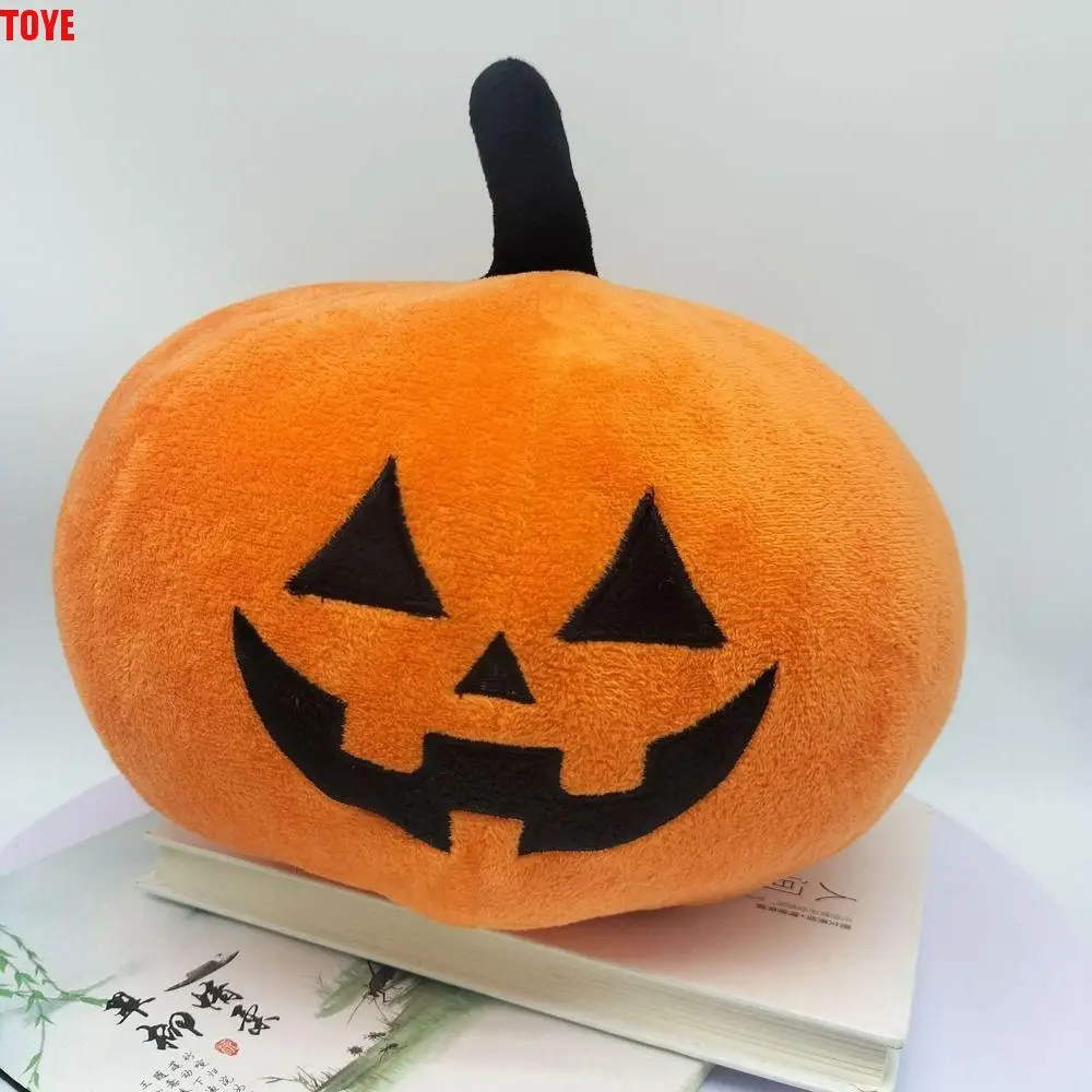 Bambola di pezza Zucca di Halloween Cuscino Vegetale Morbido Cuscino Farcito Zucca 30 cm Cartone Animato Halloween Peluche Decorazioni per la casa