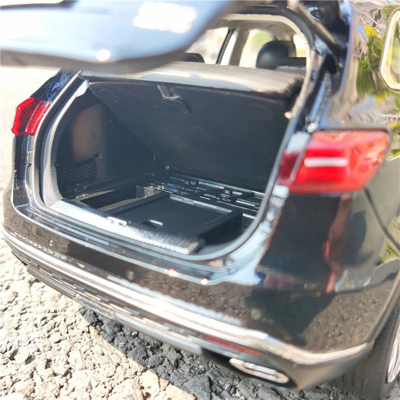 1/18 HONGQI HS5 SUV Paduan Model Mobil Diecast Logam Kendaraan Off-Road Model Mobil Simulasi Tinggi Koleksi Mainan Anak Hadiah Dekorasi